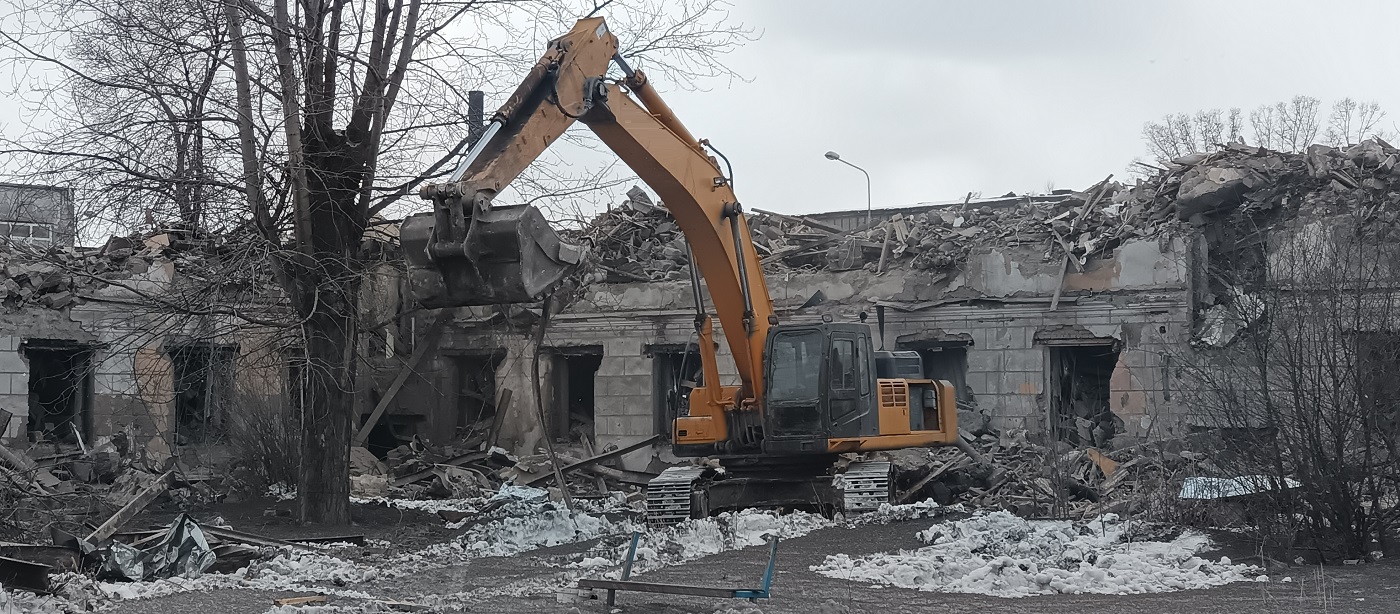 Демонтажные работы, услуги спецтехники в Дагестане
