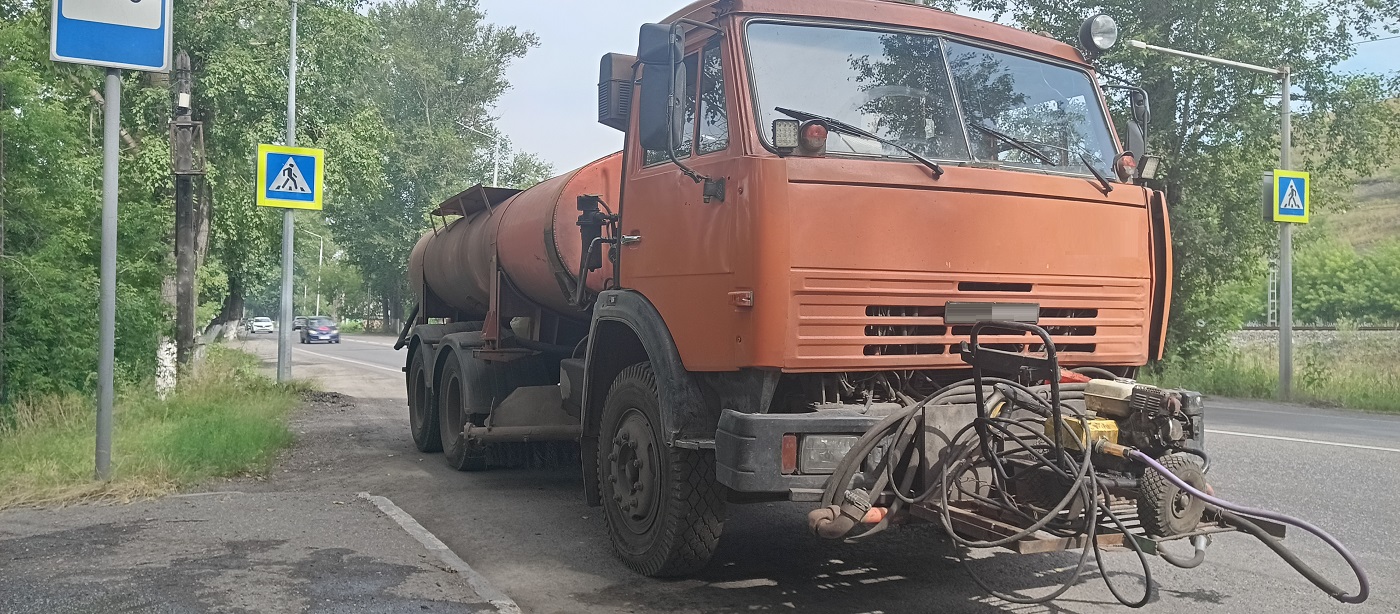 Продажа поливомоечных машин для уборки дорог и поливки зеленых насаждений в Дагестане